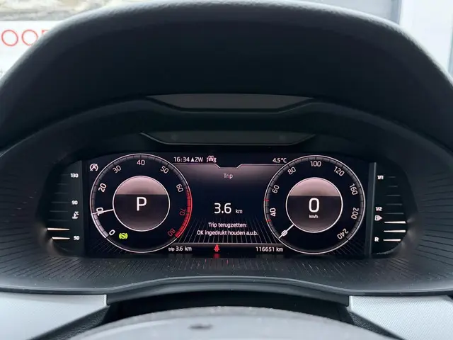 Škoda Kamiq 1.0 TSI Style 2020 Benzine 18