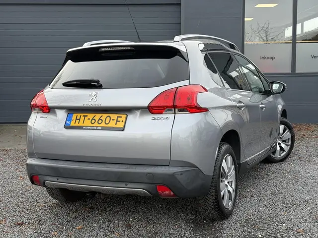 Peugeot 2008 1.2 PureTech Allure 2016 Benzine 4