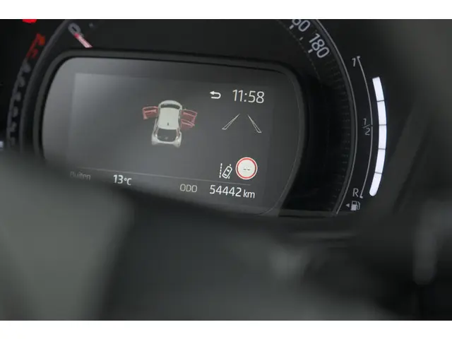 Toyota Aygo X 1.0 VVT-i MT Play 2023 Benzine 42