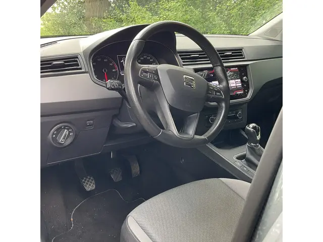 SEAT Ibiza 1.0 MPI Reference 2018 Benzine 3