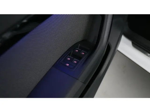 SEAT Ateca 1.4 EcoTSI 150pk Xcellence DSG 2017 Benzine 13