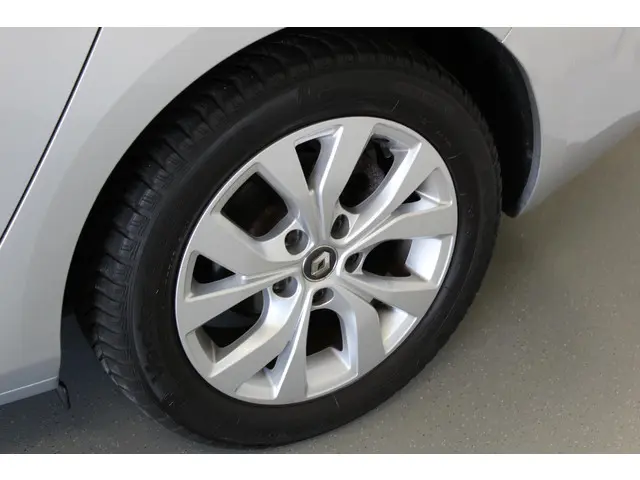 Renault Mégane Estate 1.5 Blue dCi Limited 2019 Diesel 4