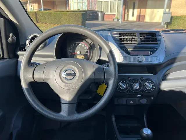 Nissan Pixo 1.0 Look 2013 Benzine 9