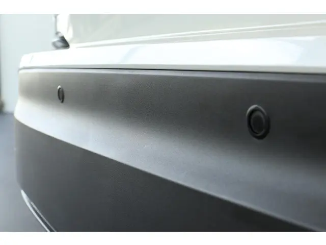 Toyota C-HR 1.8 Hybrid Dynamic, 2018 Hybride Benzine 33