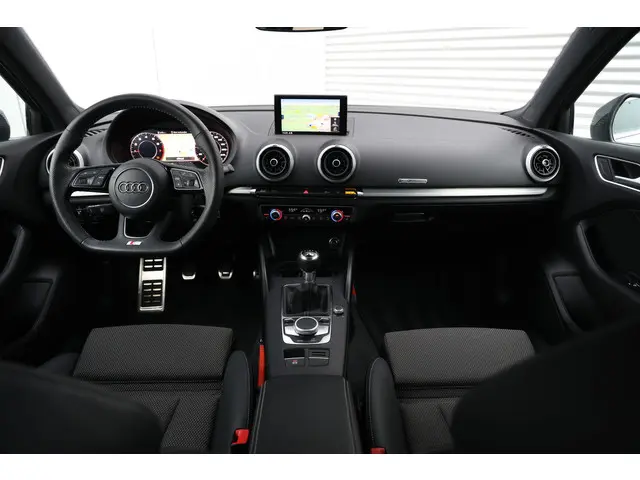 Audi A3 Limousine 30 TFSI 3x S-line 2020 Benzine 4