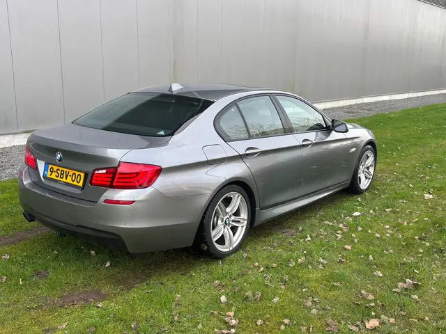 BMW 5 Serie 520i|Navi|Autom|Leer|Dak| 2013 Benzine 4