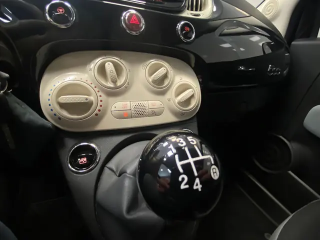 Fiat 500 1.2 Young | AIRCO | CRUISE | LM VELGEN | 2019 Benzine 20