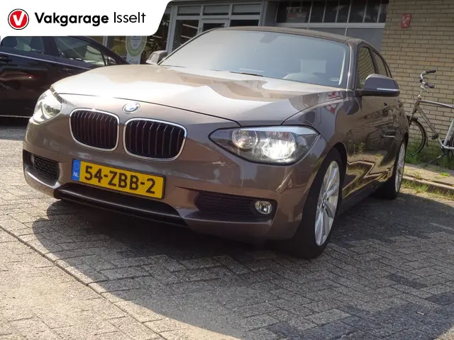 BMW 1 Serie 118i Business AUTOMAAT 2012 Benzine