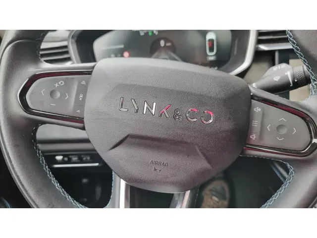 Lynk & Co 01 1.5 2022 Hybride Benzine 23