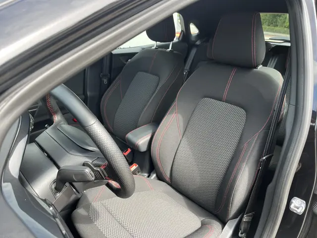 Ford Puma 1.0 EcoBoost Hybrid ST-Line 2023 Benzine 13