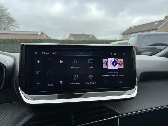 Peugeot 2008 1.2 Turbo 100 PK Allure 2024 Benzine 16