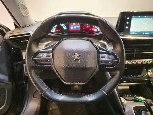 Peugeot 2008 1.2 PureTech Allure 2020 Benzine 18