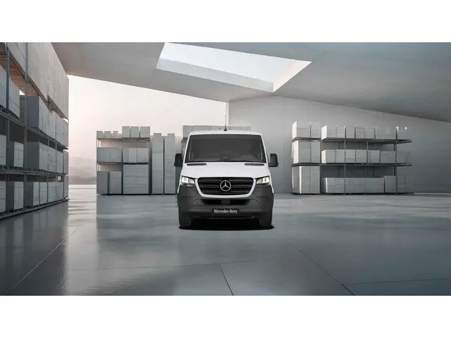 Mercedes-Benz Sprinter 315 CDI L2 RWD Pro 2025 Diesel 6
