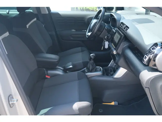 Citroën C3 Aircross PT 110 Shine 2017 Benzine 14