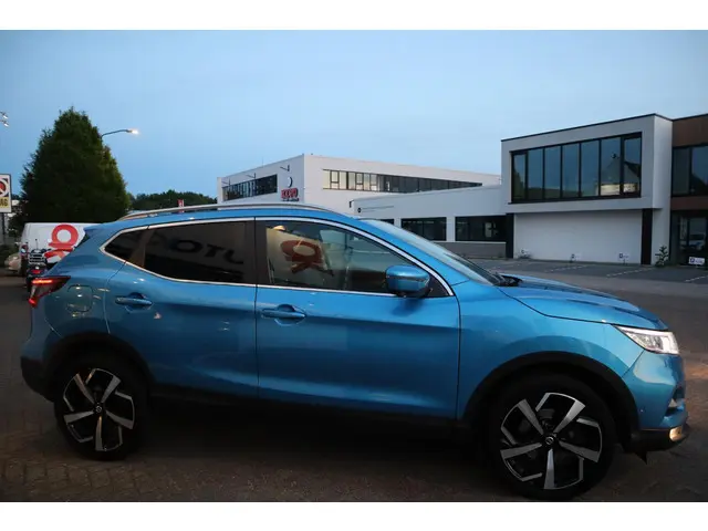 Nissan QASHQAI 1.2 TEKNA + 2018 Benzine 3