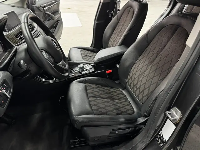 BMW X1 XDrive20i Executive *Export only* 2018 Benzine 13