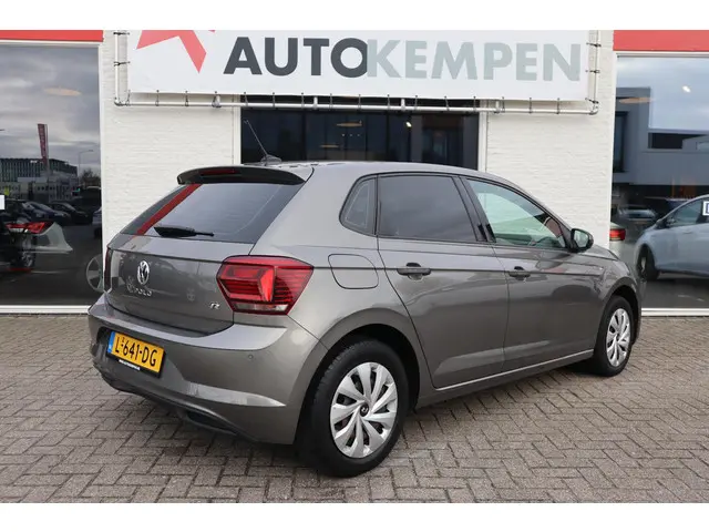 Volkswagen Polo 1.0 TSI COMFORTLINE 2021 Benzine 11