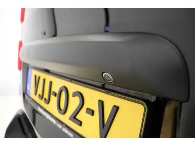 Peugeot Expert 2.0 BlueHDI Standard Sport 2021 Diesel 13