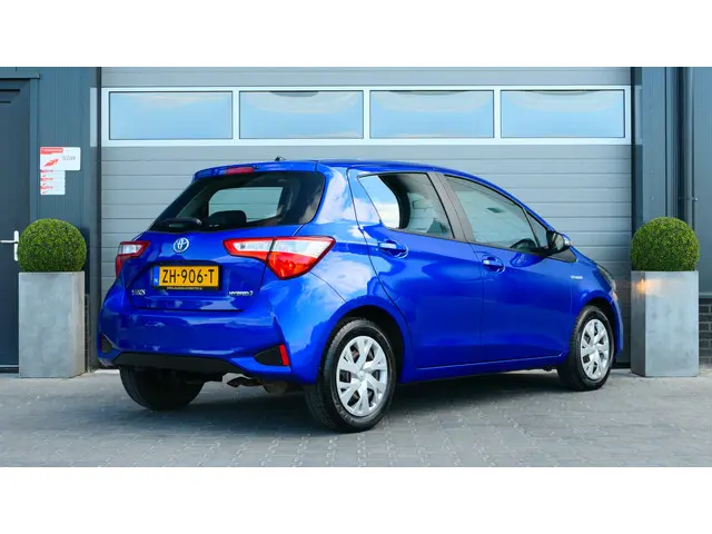 Toyota Yaris 2