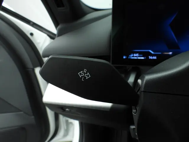 BMW 5 Serie Touring 530e 2024 Hybride Benzine 37