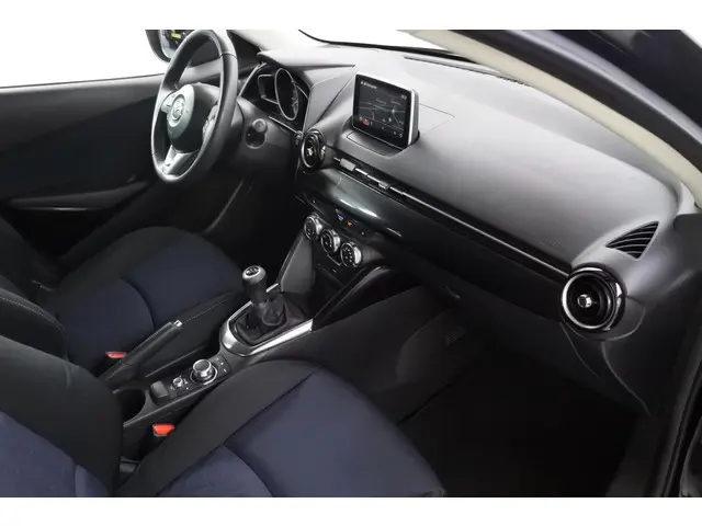 Mazda 2 1.5 90pk Nakama 2016 Benzine 25