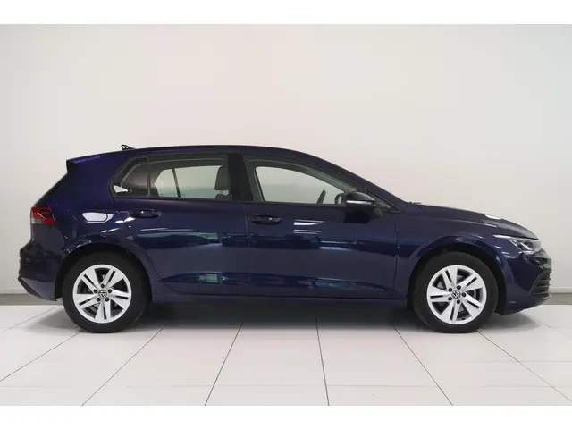 Volkswagen Golf 1.0 TSI Life 2022 Benzine 18