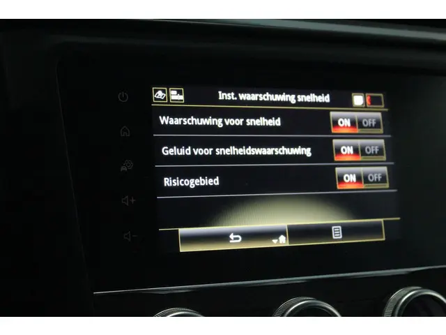 Renault Kadjar 1.3 TCe Limited 2022 Benzine 37