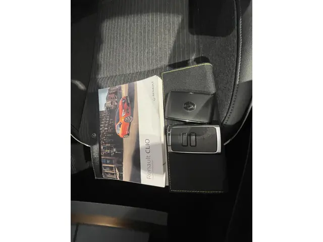 Renault Clio 1.0 TCe Intens 2021 Benzine 26