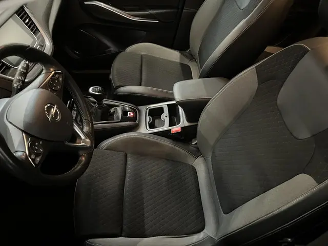 Opel Grandland X 1.2 Turbo Innovation 2019 Benzine 9