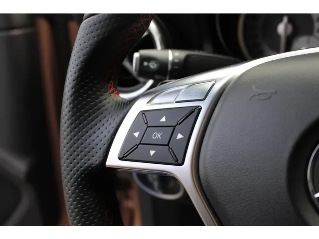 Mercedes-Benz CLA 200 AMG 2014 Benzine 30