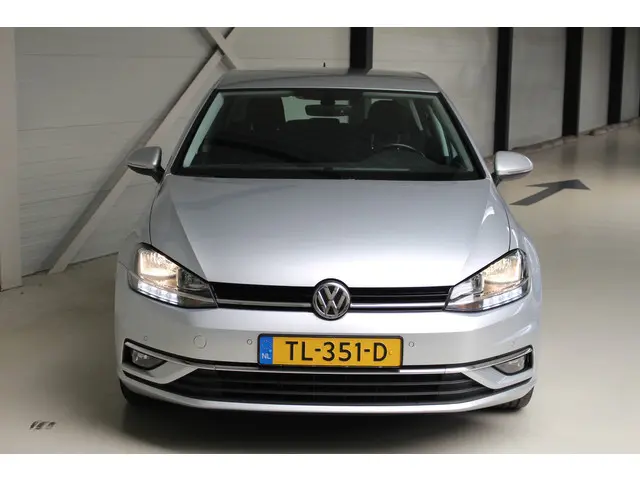 Volkswagen Golf 1.0 TSI Comfortline 2018 Benzine 6
