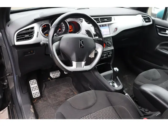 Citroën DS3 1.4 e-HDi Chic 2012 Diesel 2