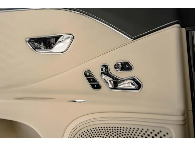 Bentley Flying Spur SPEED 6.0 W12 2023 Benzine 42