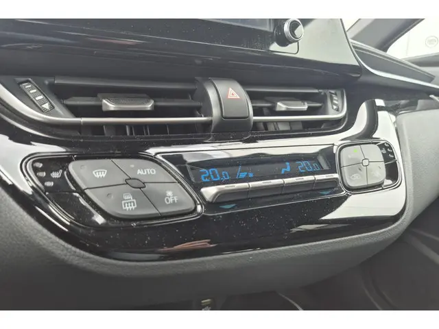 Toyota C-HR 1.8 Hybrid Dynamic 2021 Hybride Benzine 23