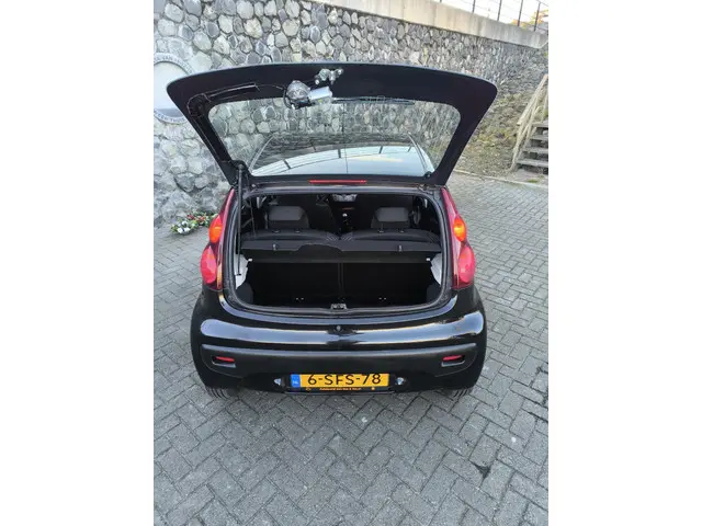 Peugeot 107 1.0 Envy 2013 Benzine 4