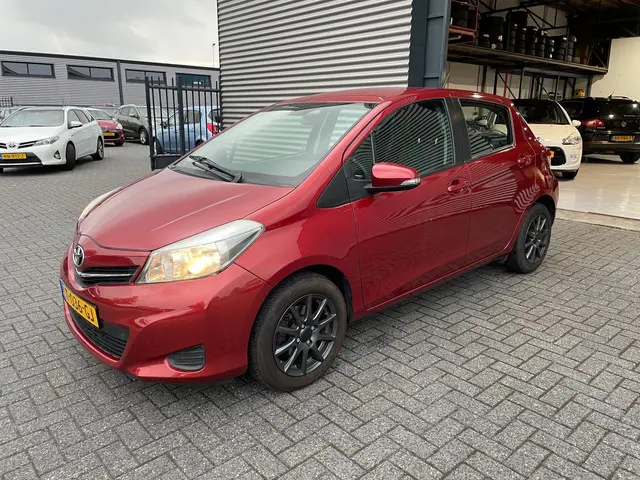 Toyota Yaris 1.3 VVT-i Dynamic|automaat| 2013 Benzine