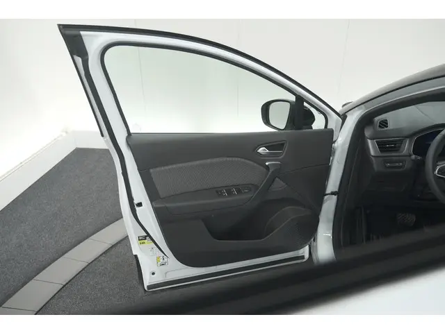 Renault Captur Mild Hybrid 160 EDC Techno 2024 Benzine 66