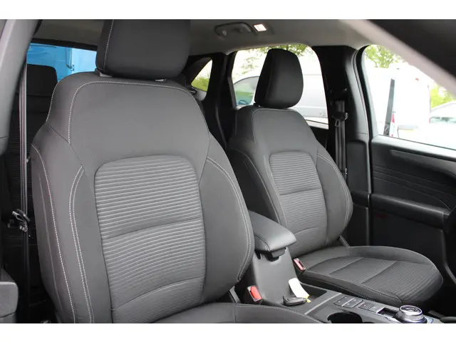 Ford Kuga 2.5 PHEV Titanium 2022 Hybride Benzine 13