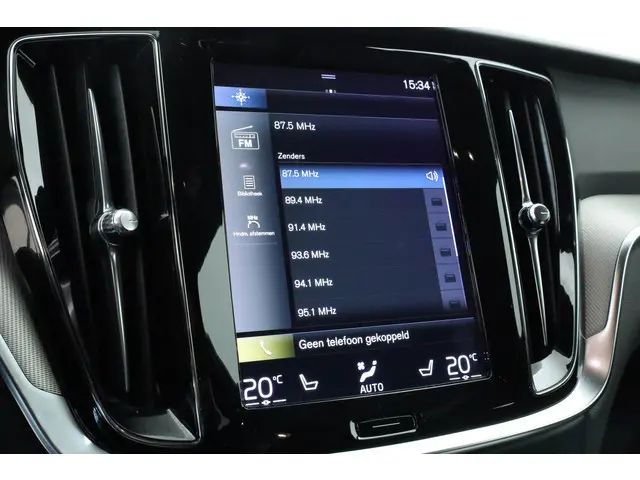 Volvo V60 T8 Recharge R-Design 2022 Hybride Benzine 20