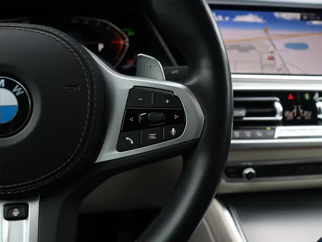 BMW X6 xDrive40i 2022 Benzine 26