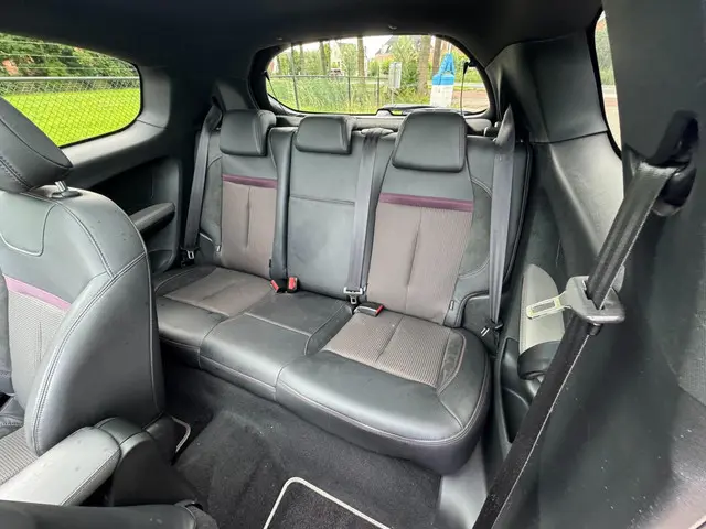 Peugeot 208 1.6 VTi XY /Navi/Trekhaak/ 2013 Benzine 20