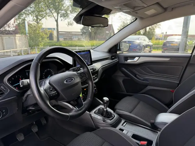 Ford Focus Wagon 1.0 EcoBoost Connected 2022 Benzine 10