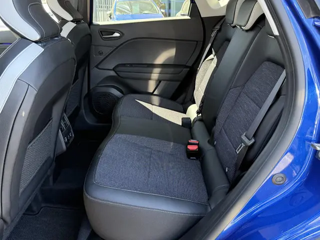 Renault Captur 1.0 TCe 90 techno 2023 Benzine 7