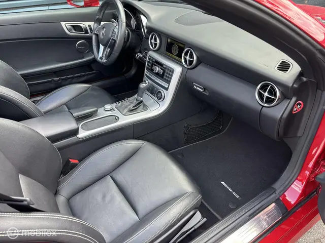 Mercedes-Benz SLK 250 2012 Benzine 9