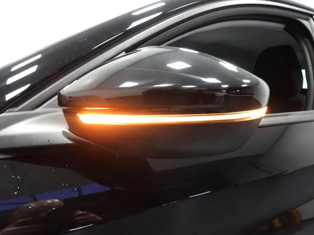 Peugeot e-208 EV Active Pack 50 kWh 2023 Elektrisch 34