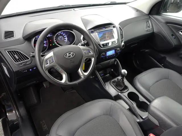 Hyundai ix35 1.6i GDI Business Edition- 2012 Benzine 2