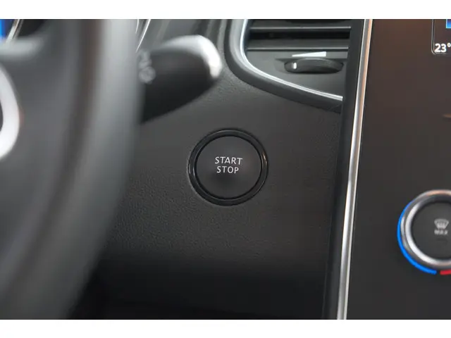 Renault Scénic TCe 140 EDC Limited 2019 Benzine 42