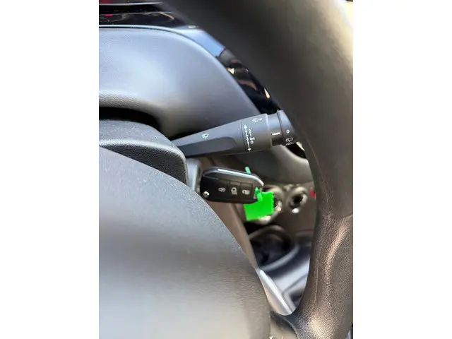 Peugeot 208 1.2 PureTech Blue Lion 2018 Benzine 38