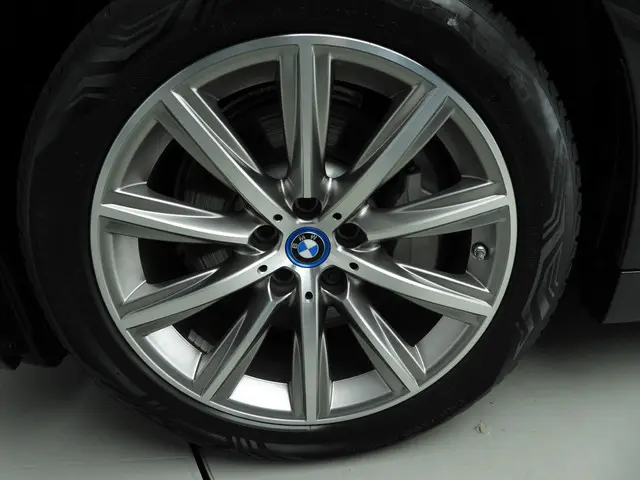 BMW 5 Serie Touring 530e 2023 Hybride Benzine 11