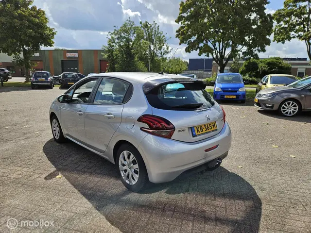 Peugeot 208 1.2 PureTech Active 2016 Benzine 5
